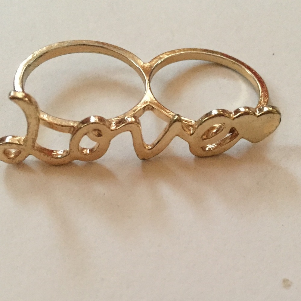 “LOVE” double finger ring